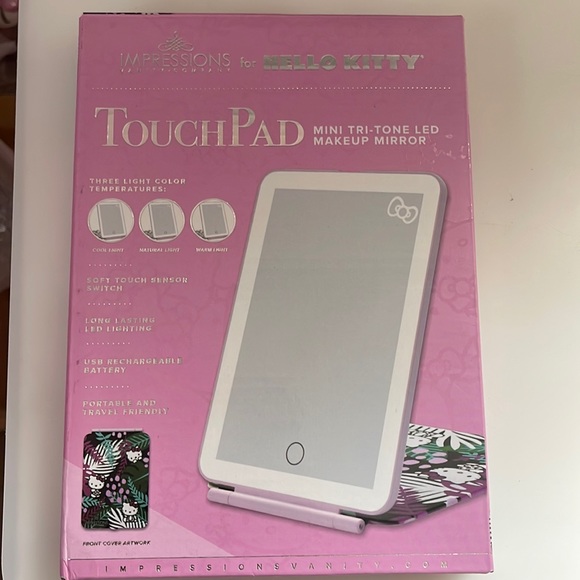 Impressions vanity hello kitty - Picture 1 of 4